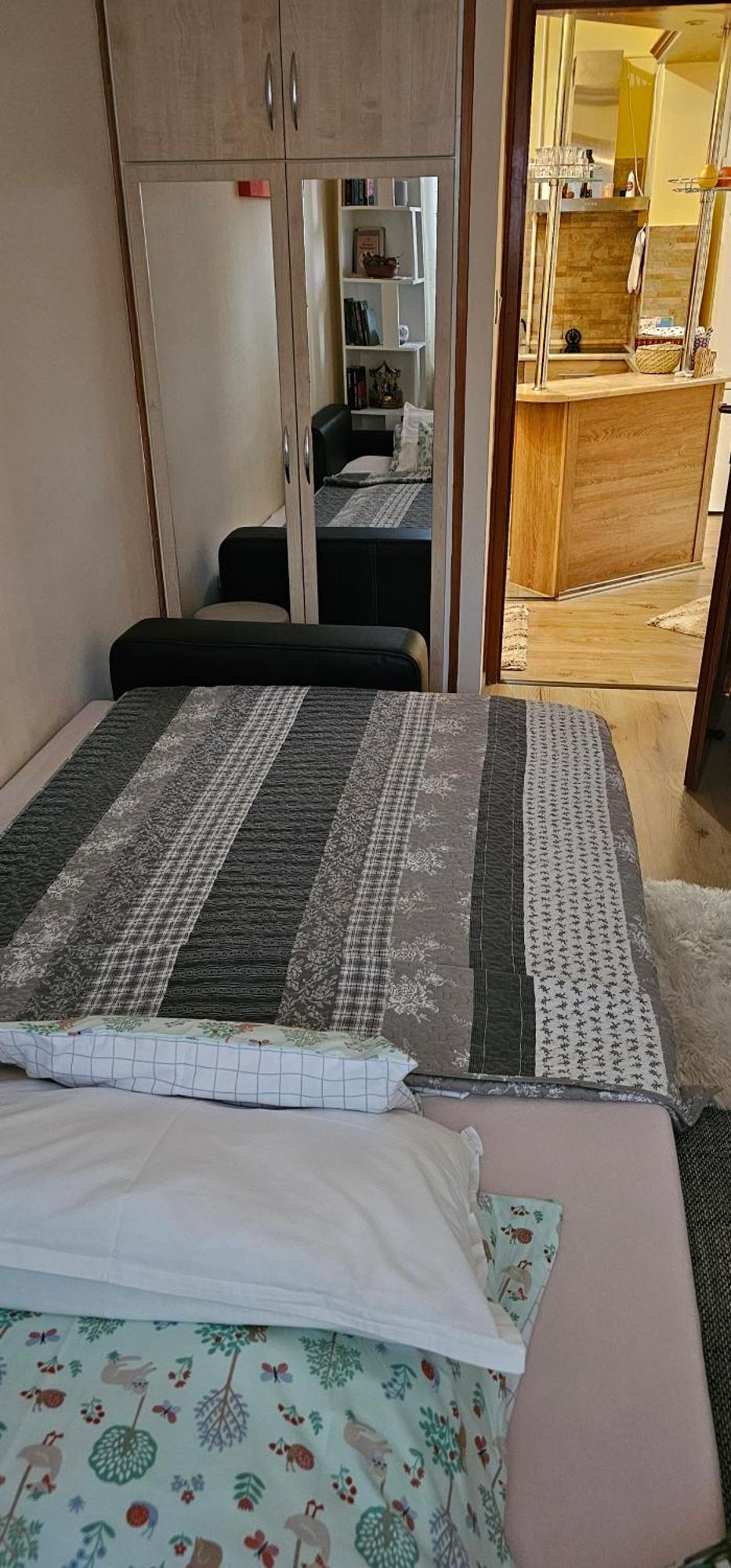 Anna Gyoengye Apartman Debrecen Exterior photo