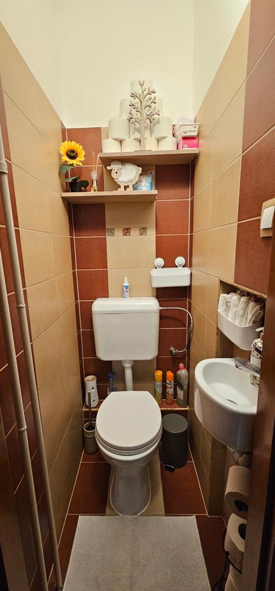 Anna Gyoengye Apartman Debrecen Exterior photo